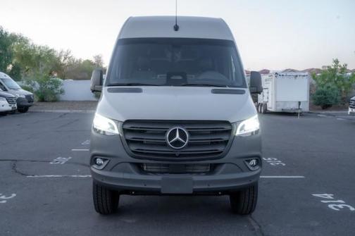 2025 Mercedes-Benz Sprinter 2500 Standard Roof