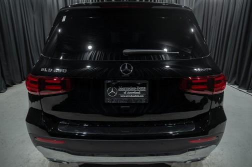 2025 Mercedes-Benz GLB 250 4MATIC