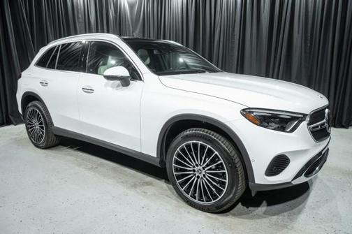 2026 Mercedes-Benz GLC 300 4MATIC