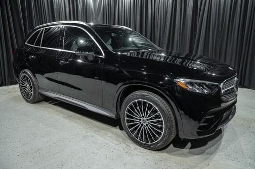 2026 Mercedes-Benz GLC 300 Base