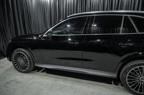 2026 Mercedes-Benz GLC 300 Base