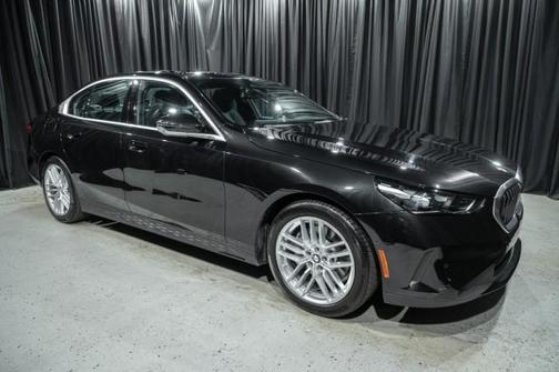 2024 BMW 530 i