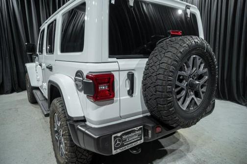 2024 Jeep Wrangler 4-Door Sahara 4x4