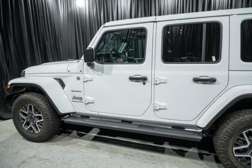 2024 Jeep Wrangler 4-Door Sahara 4x4