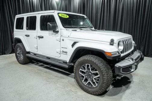 2024 Jeep Wrangler 4-Door Sahara 4x4