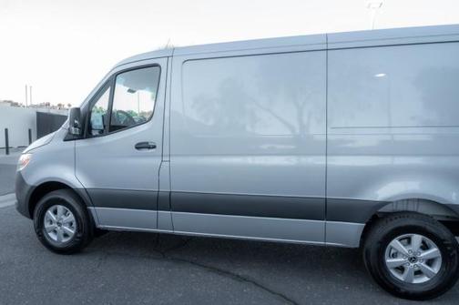 2026 Mercedes-Benz Sprinter 2500 Standard Roof