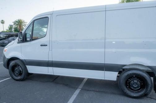 2025 Mercedes-Benz Sprinter 2500 Standard Roof