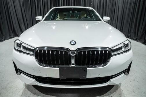 2021 BMW 530 530i