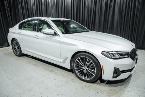 2021 BMW 530 530i