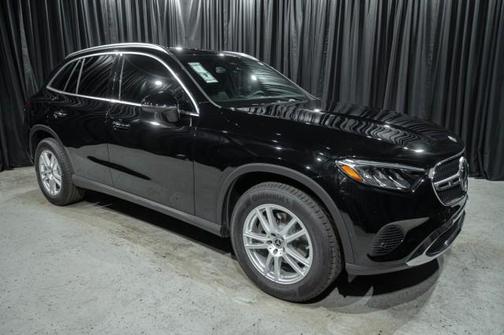 2025 Mercedes-Benz GLC 300 Base