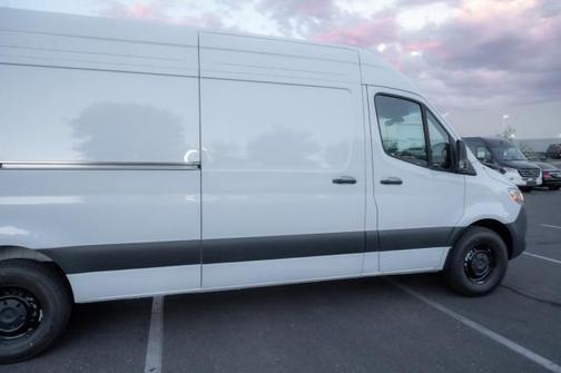2025 Mercedes-Benz Sprinter 2500 High Roof