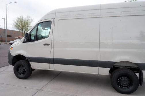 2025 Mercedes-Benz Sprinter 2500 Standard Roof