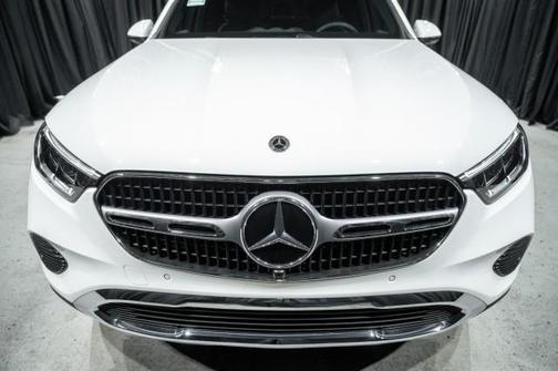 2025 Mercedes-Benz GLC 300 Base