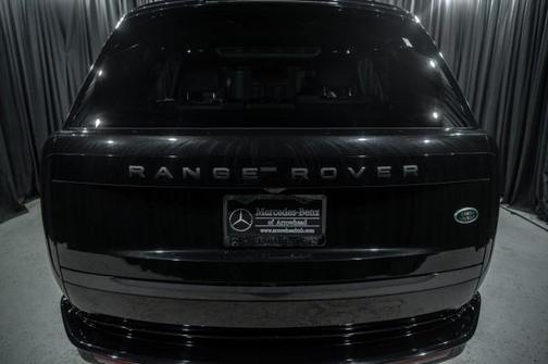 2023 Land Rover Range Rover P530 SE