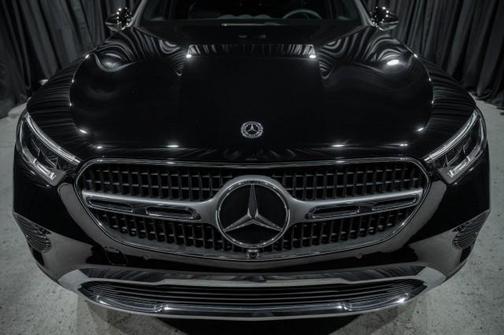 2025 Mercedes-Benz GLC 300 Base