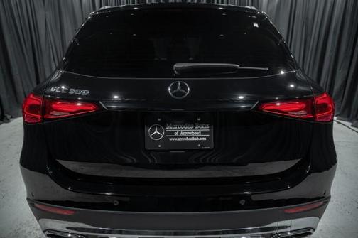 2025 Mercedes-Benz GLC 300 Base