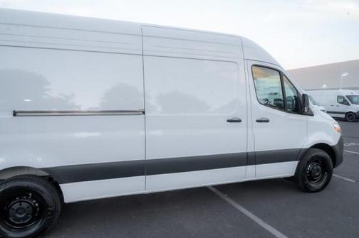 2025 Mercedes-Benz Sprinter 2500 High Roof