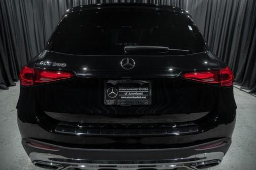 2025 Mercedes-Benz GLC 300 Base