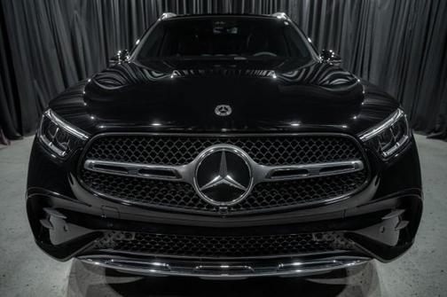 2025 Mercedes-Benz GLC 300 Base