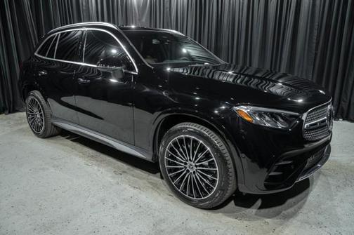 2025 Mercedes-Benz GLC 300 Base