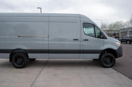 2025 Mercedes-Benz Sprinter 2500 High Roof