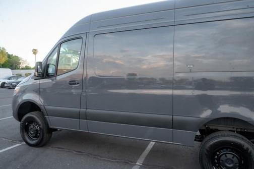 2025 Mercedes-Benz Sprinter 2500 High Roof
