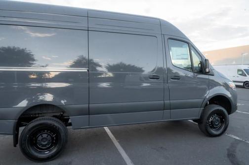 2025 Mercedes-Benz Sprinter 2500 High Roof