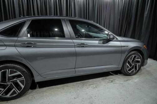 2024 Volkswagen Jetta 1.5T SEL