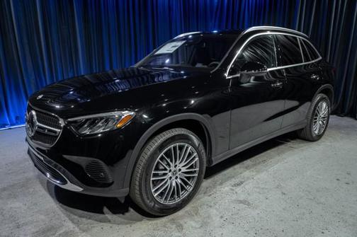 2025 Mercedes-Benz GLC 300 Base