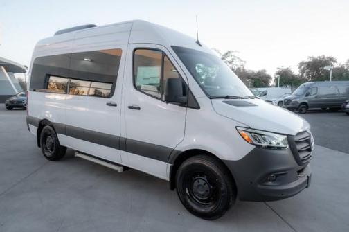 2025 Mercedes-Benz Sprinter 2500 High Roof