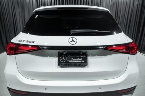 2025 Mercedes-Benz GLC 300 Base