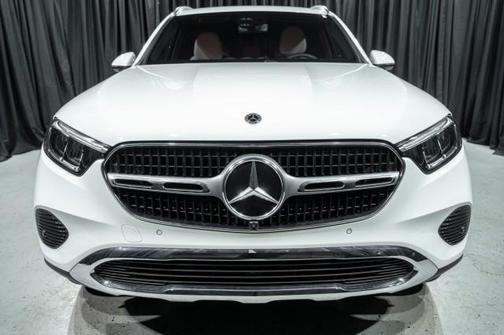 2025 Mercedes-Benz GLC 300 Base