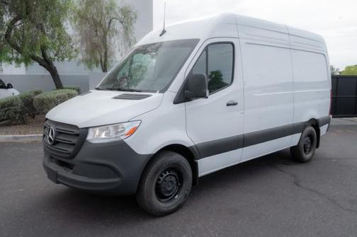 2025 Mercedes-Benz Sprinter 2500 Standard Roof