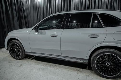 2025 Mercedes-Benz GLC 300 Base