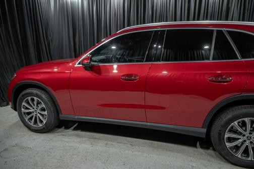 2026 Mercedes-Benz GLC 300 Base