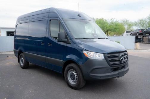2025 Mercedes-Benz Sprinter 2500 Standard Roof