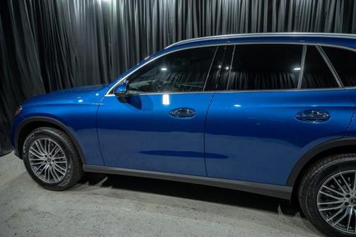 2026 Mercedes-Benz GLC 300 Base