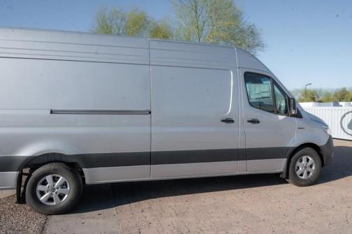 2024 Mercedes-Benz Sprinter 2500 High Roof