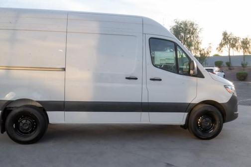 2025 Mercedes-Benz Sprinter 2500 Standard Roof
