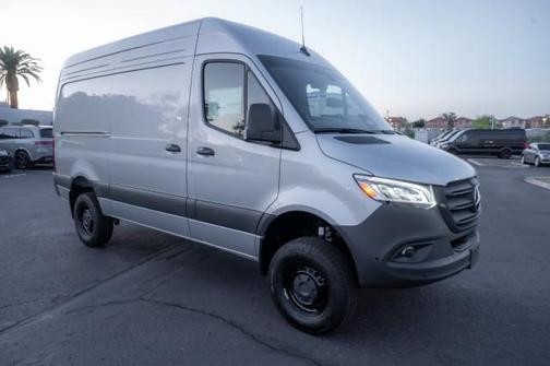 2025 Mercedes-Benz Sprinter 2500 Standard Roof