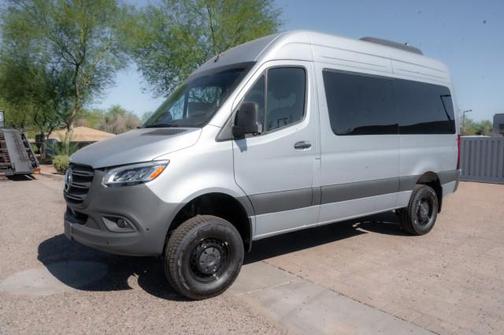 2025 Mercedes-Benz Sprinter 2500 Standard Roof
