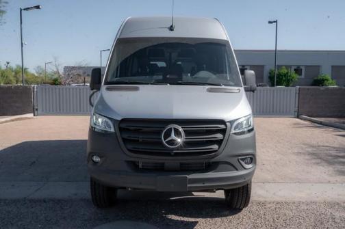 2025 Mercedes-Benz Sprinter 2500 Standard Roof