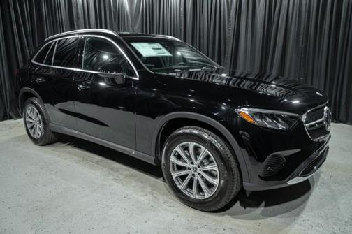 2026 Mercedes-Benz GLC 300 4MATIC