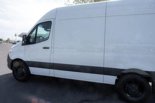 2025 Mercedes-Benz Sprinter 2500 Standard Roof