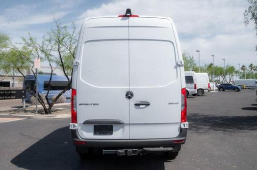 2025 Mercedes-Benz Sprinter 2500 Standard Roof