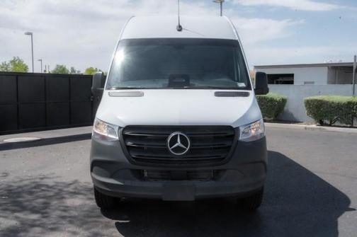 2025 Mercedes-Benz Sprinter 2500 Standard Roof