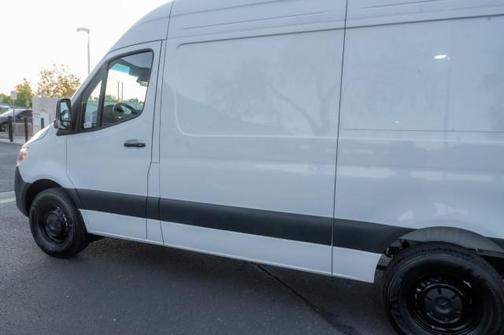 2025 Mercedes-Benz Sprinter 2500 Standard Roof
