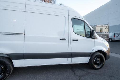2025 Mercedes-Benz Sprinter 2500 Standard Roof