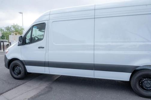 2025 Mercedes-Benz Sprinter 2500 High Roof