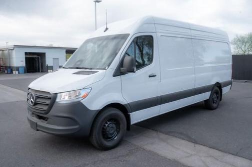 2025 Mercedes-Benz Sprinter 2500 High Roof